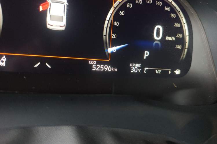 Used Toyota Camry 2021 Dual-Motor 2.5HG Luxury Edition Odometer Close Up