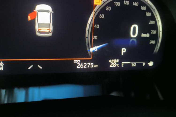 Used Toyota Camry 2021 2.5G Luxury Edition Odometer Close Up
