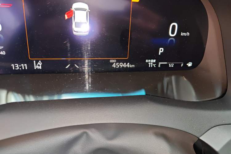 Used Toyota Camry 2021 2.5G Luxury Edition Odometer Close Up