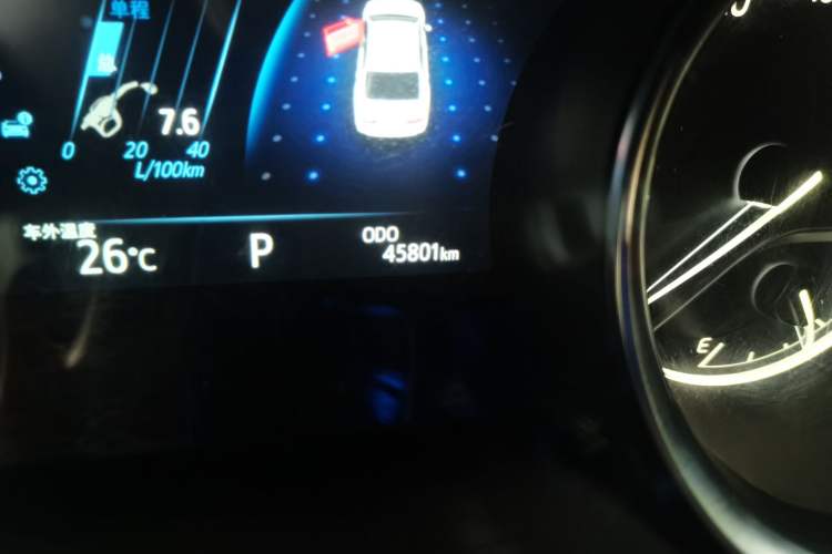 Used Toyota Camry 2021 2.0G Luxury Edition Odometer Close Up