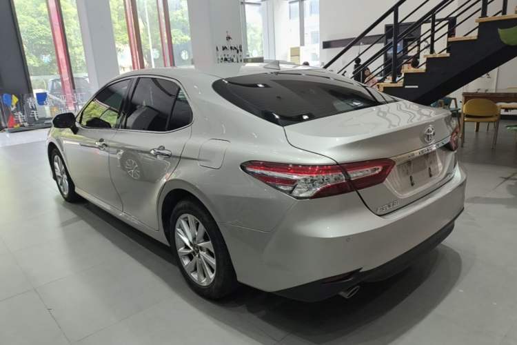 Used Toyota Camry 2021 2.0G Luxury Edition Rear Left 45 Deg