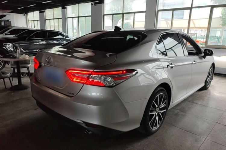 Used Toyota Camry 2021 2.5G Luxury Edition Rear Right 45 Deg