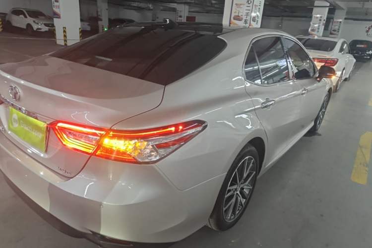 Used Toyota Camry 2021 2.5G Luxury Edition Rear Right 45 Deg