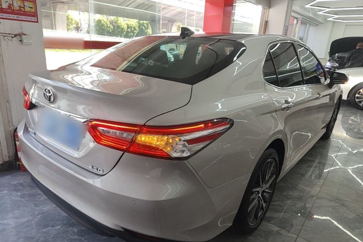 Used Toyota Camry 2021 2.5G Luxury Edition Rear Right 45 Deg