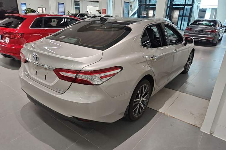 Used Toyota Camry 2021 Dual-Motor 2.5HG Luxury Edition Rear Right 45 Deg