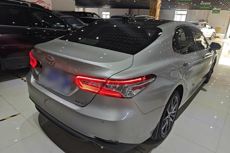 Used Toyota Camry 2021 2.5G Luxury Edition Rear Right 45 Deg