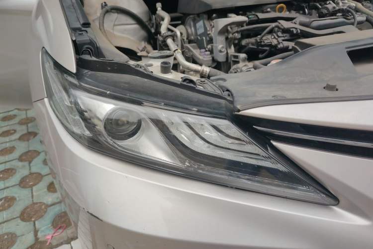 Used Toyota Camry 2021 2.0G Luxury Edition Right Front Headlight