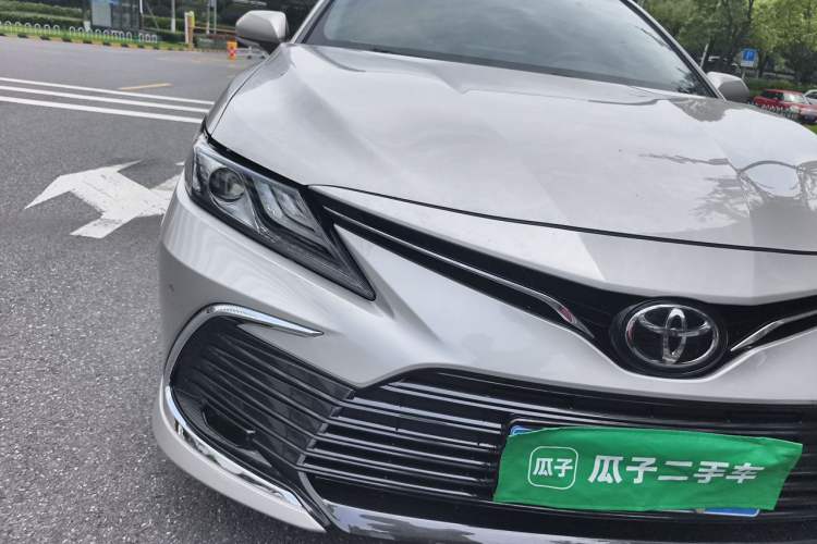 Used Toyota Camry 2021 2.0G Luxury Edition Right Front Headlight