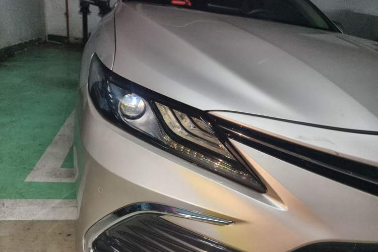 Used Toyota Camry 2021 2.0G Luxury Edition Right Front Headlight