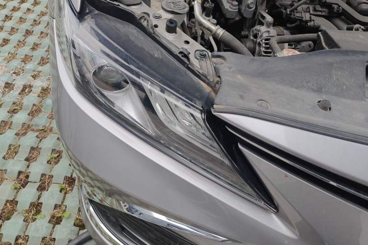 Used Toyota Camry 2021 2.0G Luxury Edition Right Front Headlight
