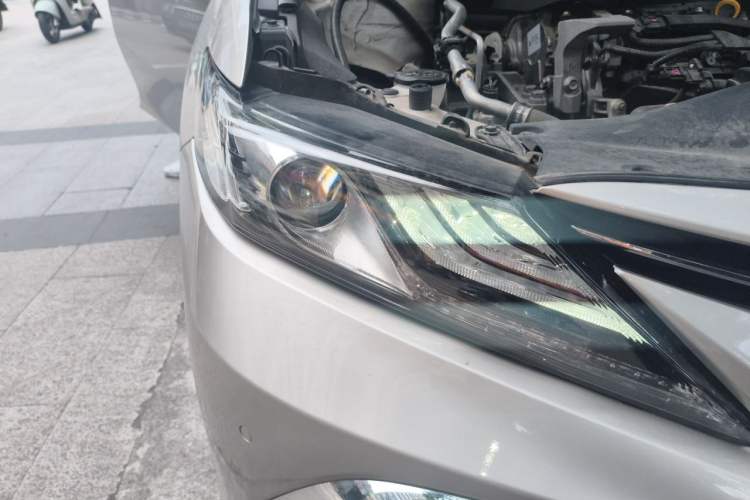 Used Toyota Camry 2021 2.0G Luxury Edition Right Front Headlight