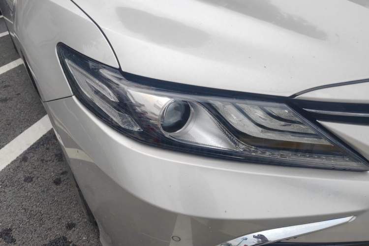 Used Toyota Camry 2021 2.0G Luxury Edition Right Front Headlight