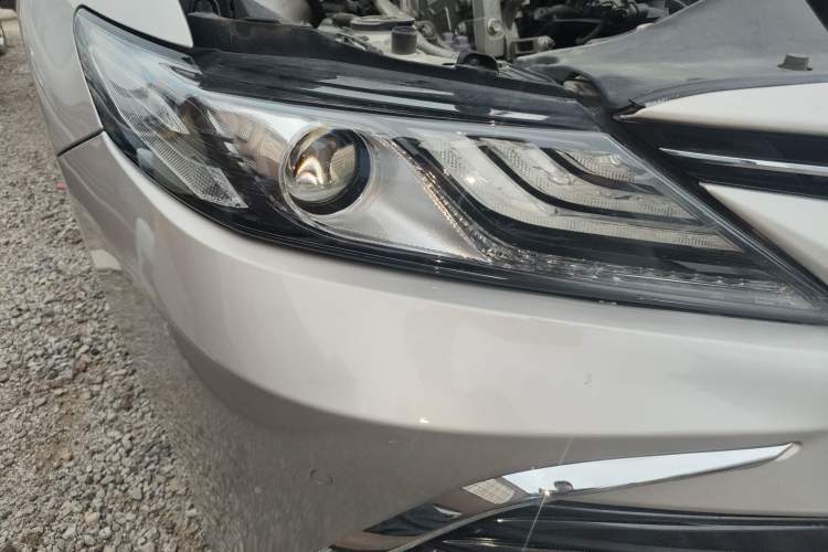 Used Toyota Camry 2021 2.0G Luxury Edition Right Front Headlight