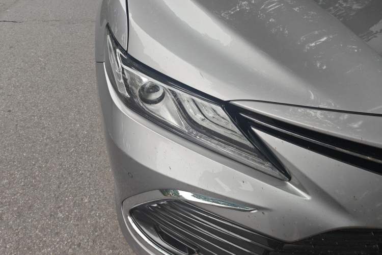 Used Toyota Camry 2021 2.5G Luxury Edition Right Front Headlight