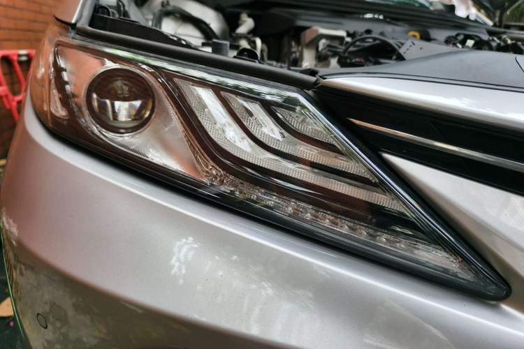 Used Toyota Camry 2021 2.5G Luxury Edition Right Front Headlight