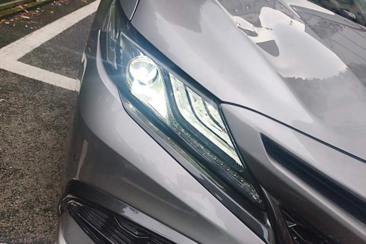 Used Toyota Camry 2021 2.0S FENGSHANG Edition Right Front Headlight