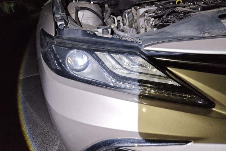 Used Toyota Camry 2021 2.0G Luxury Edition Right Front Headlight