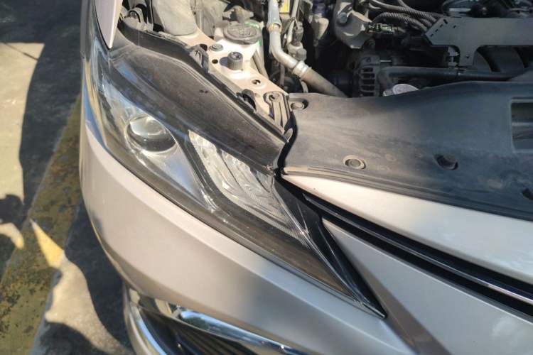 Used Toyota Camry 2021 2.5G Luxury Edition Right Front Headlight