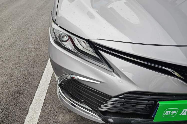 Used Toyota Camry 2021 2.5G Luxury Edition Right Front Headlight