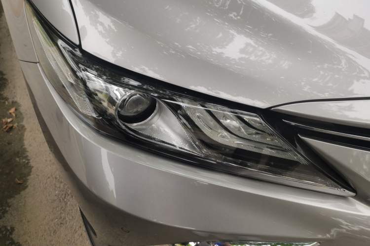 Used Toyota Camry 2021 2.0G Luxury Edition Right Front Headlight