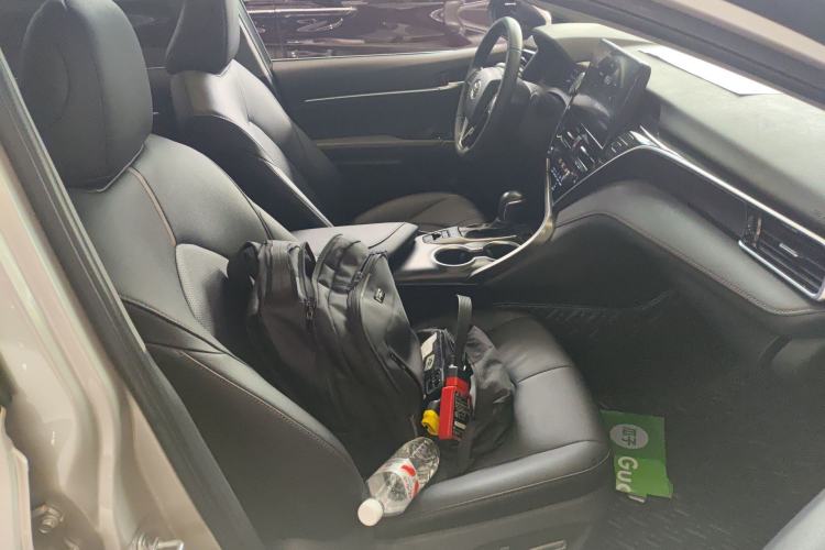Used Toyota Camry 2021 2.5G Luxury Edition Right Front Seat