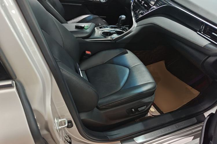 Used Toyota Camry 2021 Dual-Motor 2.5HG Luxury Edition Right Front Seat