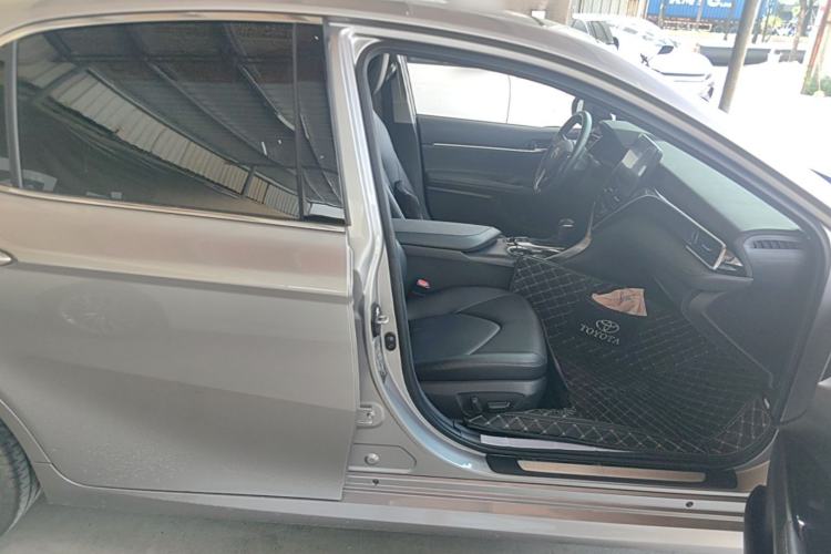 Used Toyota Camry 2021 2.5G Luxury Edition Right Front Seat