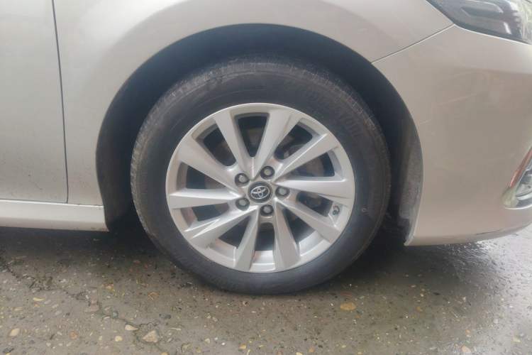 Used Toyota Camry 2021 2.0G Luxury Edition Right Front Wheel Hub