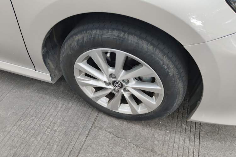 Used Toyota Camry 2021 2.0G Luxury Edition Right Front Wheel Hub