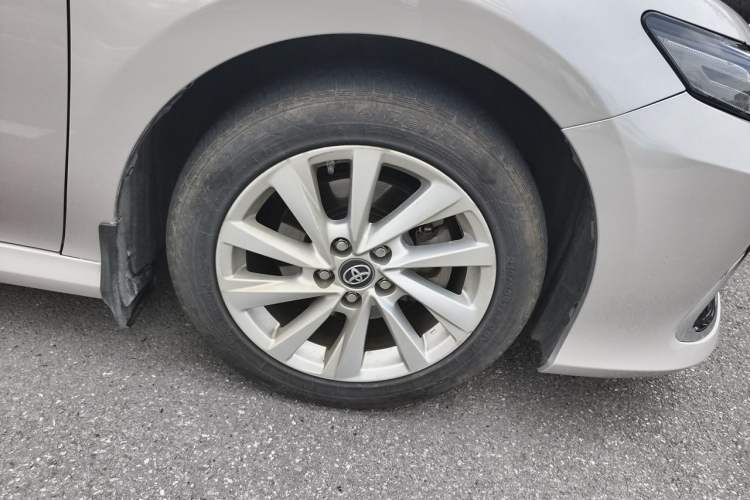 Used Toyota Camry 2021 2.0G Luxury Edition Right Front Wheel Hub