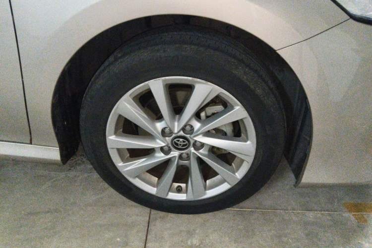 Used Toyota Camry 2021 Dual-Motor 2.5 HGVP Leading Edition Right Front Wheel Hub