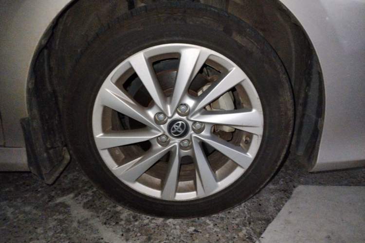 Used Toyota Camry 2021 2.0G Luxury Edition Right Front Wheel Hub