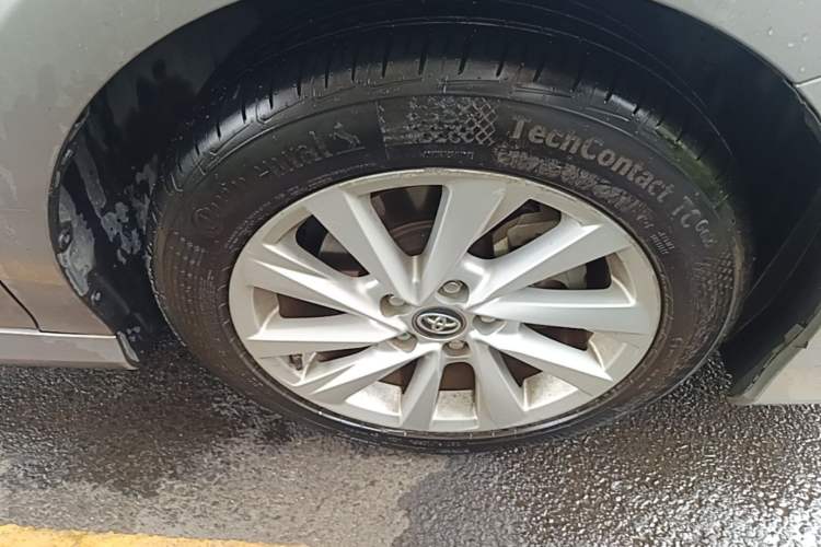 Used Toyota Camry 2021 2.0G Luxury Edition Right Front Wheel Hub