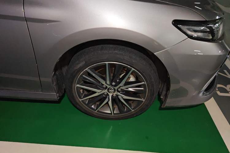 Used Toyota Camry 2021 2.5G Luxury Edition Right Front Wheel Hub
