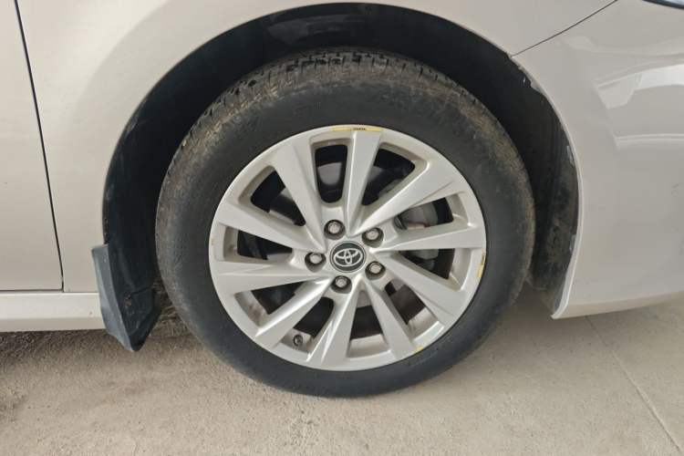 Used Toyota Camry 2021 2.0G Luxury Edition Right Front Wheel Hub