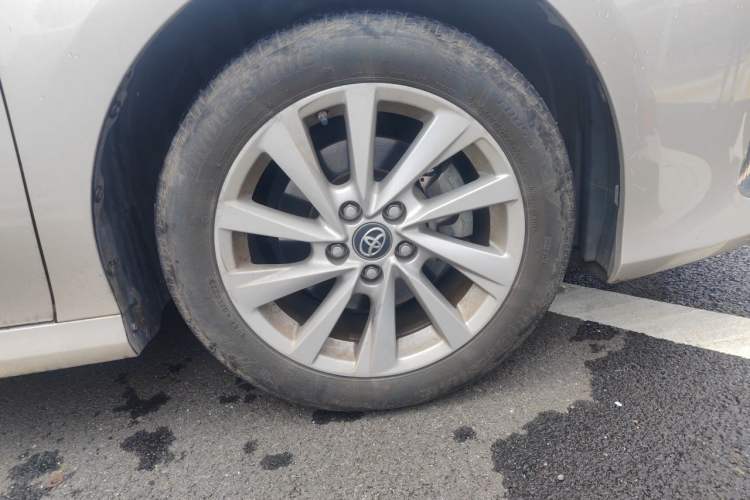Used Toyota Camry 2021 2.0G Luxury Edition Right Front Wheel Hub