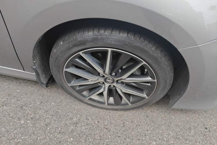 Used Toyota Camry 2021 2.5G Luxury Edition Right Front Wheel Hub