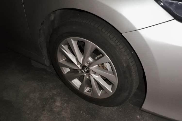 Used Toyota Camry 2021 2.0G Luxury Edition Right Front Wheel Hub