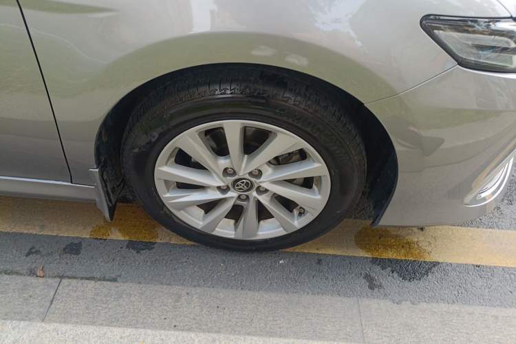 Used Toyota Camry 2021 2.0G Luxury Edition Right Front Wheel Hub