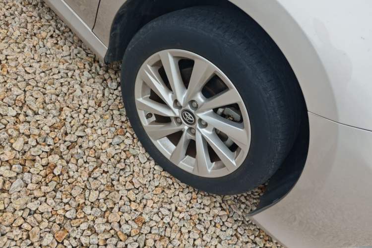 Used Toyota Camry 2021 2.0G Luxury Edition Right Front Wheel Hub