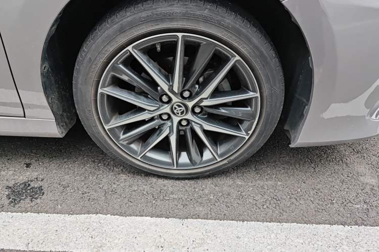 Used Toyota Camry 2021 2.5G Luxury Edition Right Front Wheel Hub