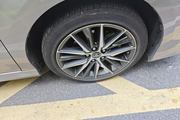 Used Toyota Camry 2021 2.5G Luxury Edition Right Front Wheel Hub