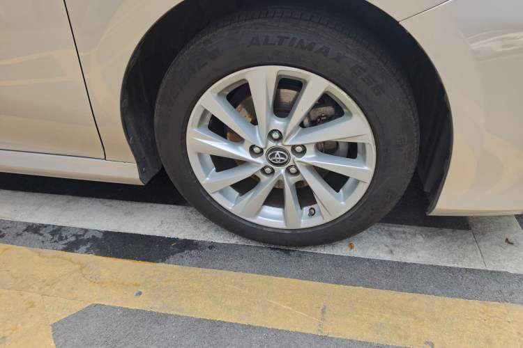 Used Toyota Camry 2021 2.0G Luxury Edition Right Front Wheel Hub