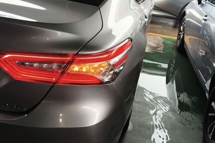 Used Toyota Camry 2021 2.5G Luxury Edition Right Rear Taillight