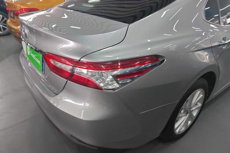 Used Toyota Camry 2021 2.0G Luxury Edition Right Rear Taillight