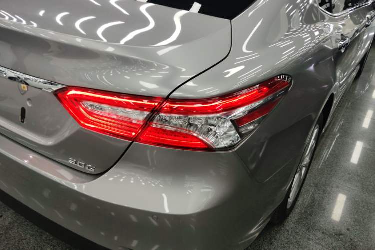 Used Toyota Camry 2021 2.0G Luxury Edition Right Rear Taillight