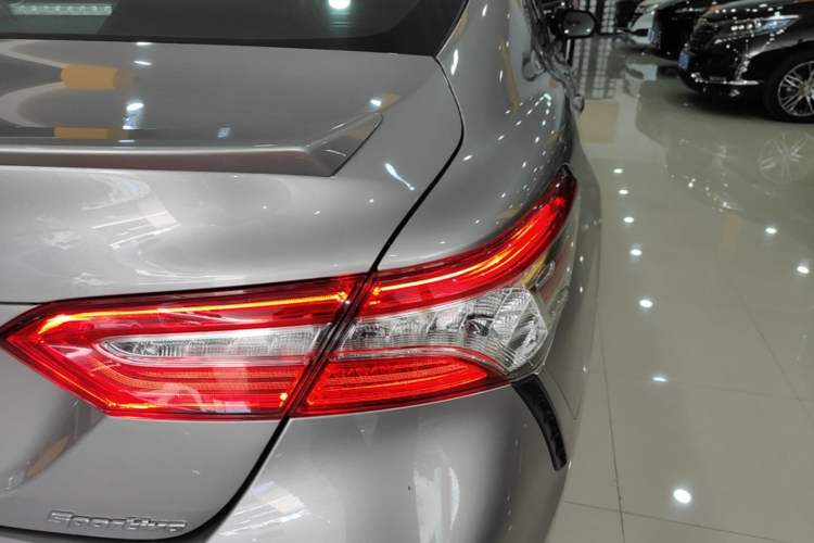 Used Toyota Camry 2021 2.5S Fēngshàng Edition Right Rear Taillight