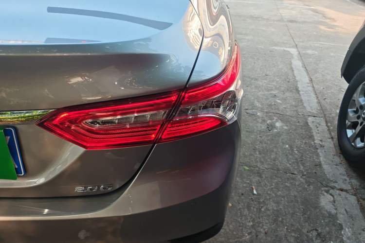 Used Toyota Camry 2021 2.0G Luxury Edition Right Rear Taillight