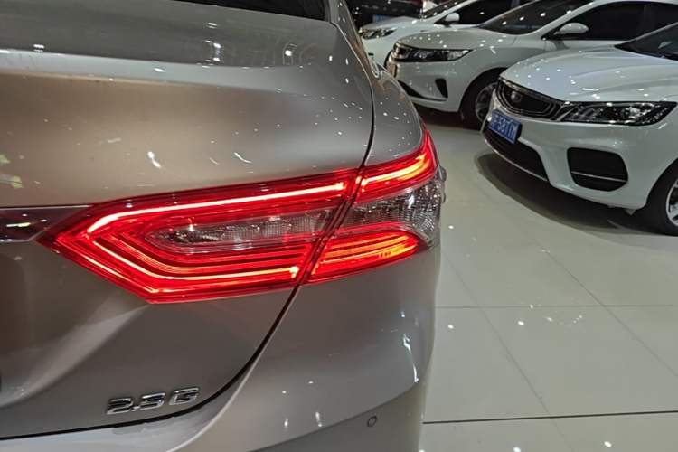 Used Toyota Camry 2021 2.5G Luxury Edition Right Rear Taillight