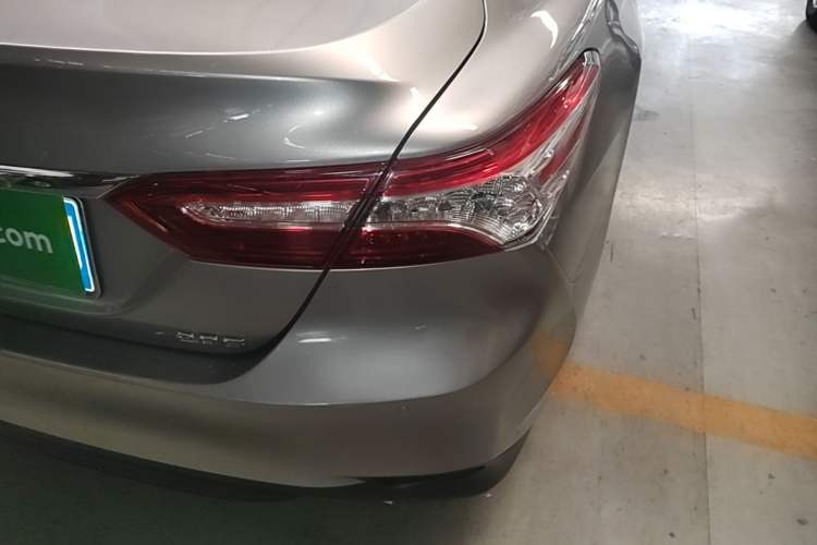 Used Toyota Camry 2021 2.0G Luxury Edition Right Rear Taillight